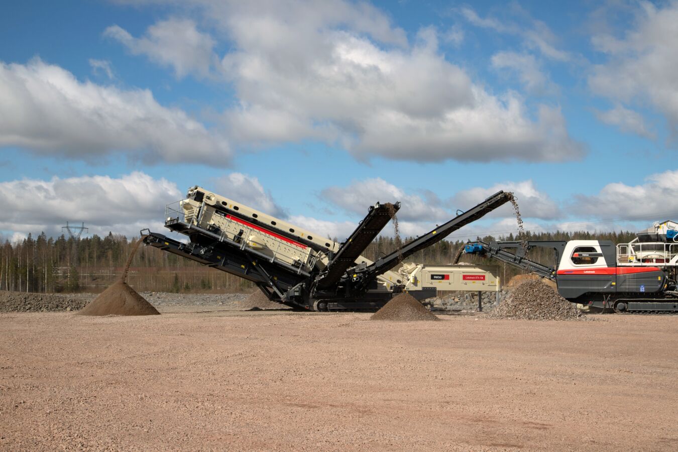 Metso Mobile Crusher for Sale in UAE