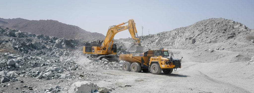 Komatsu HM400 Articulated Dump Truck: Features, Applications, and Benefits